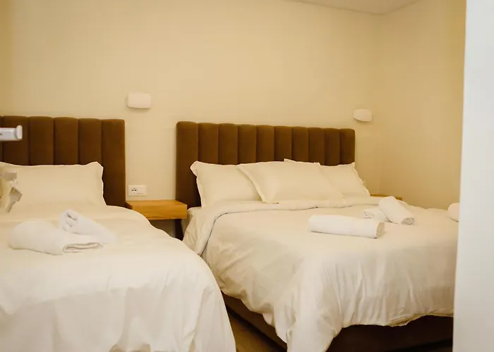 Petite Maison Hermes Center 3* 티라나