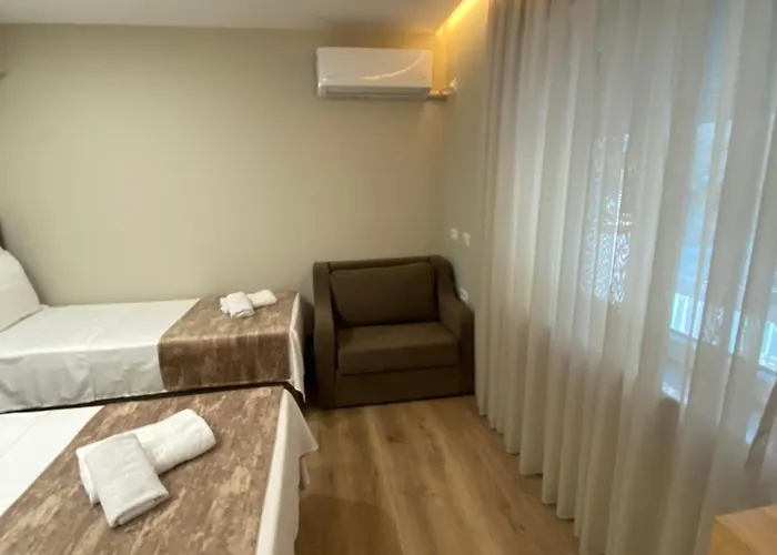 Petite Maison Hermes Center 호텔