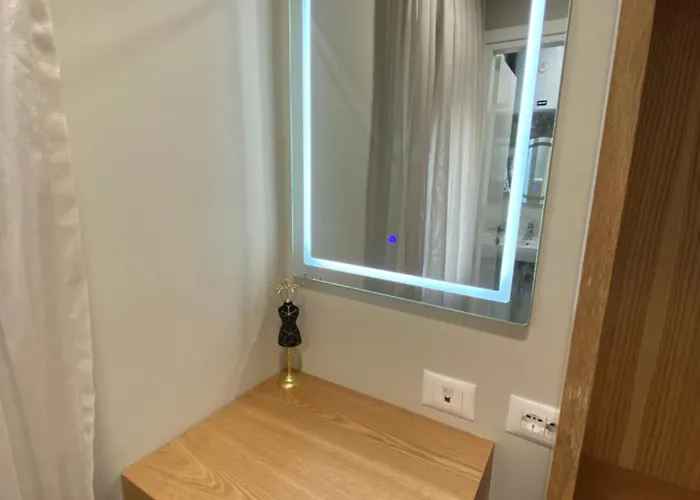 Petite Maison Hermes Center 호텔