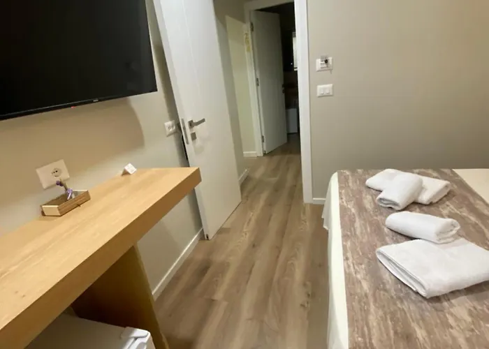 Petite Maison Hermes Center 3*