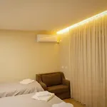 Petite Maison Hermes Center 3* تيرانا