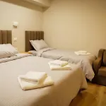 Petite Maison Hermes Center فندق