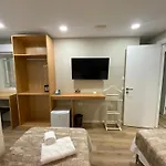 Petite Maison Hermes Center 3*