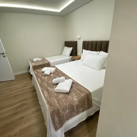 Szálloda Petite Maison Hermes Center 3*