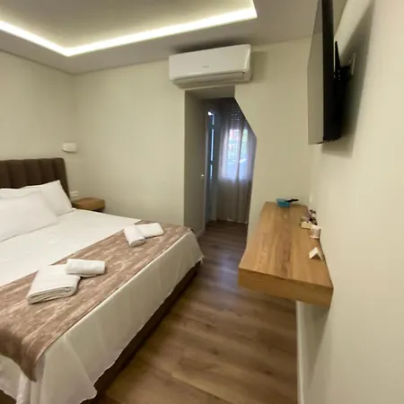 Szálloda Petite Maison Hermes Center