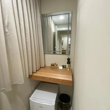 酒店 Petite Maison Hermes Center 3*