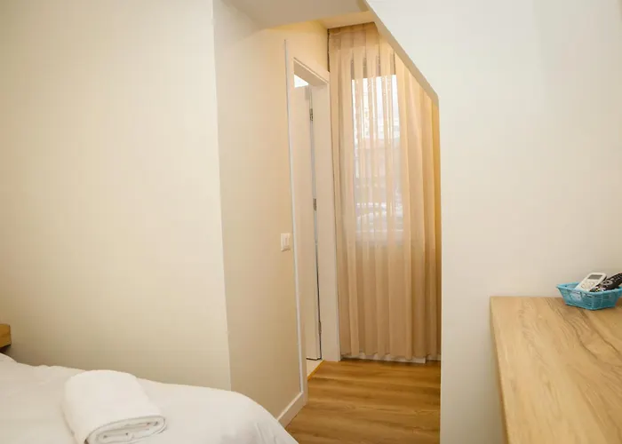 Hotel Petite Maison Hermes Center Tirana