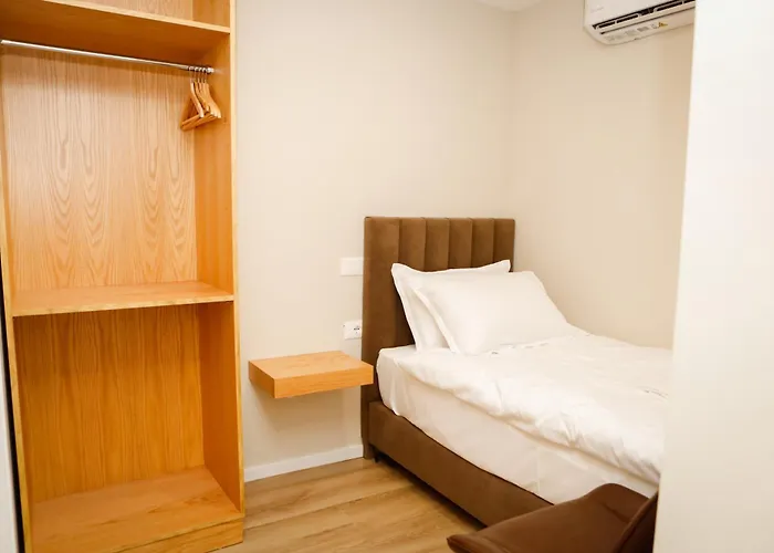 酒店 Petite Maison Hermes Center 3*