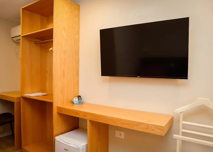 酒店 Petite Maison Hermes Center 3*