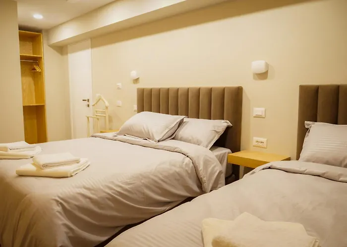 Petite Maison Hermes Center