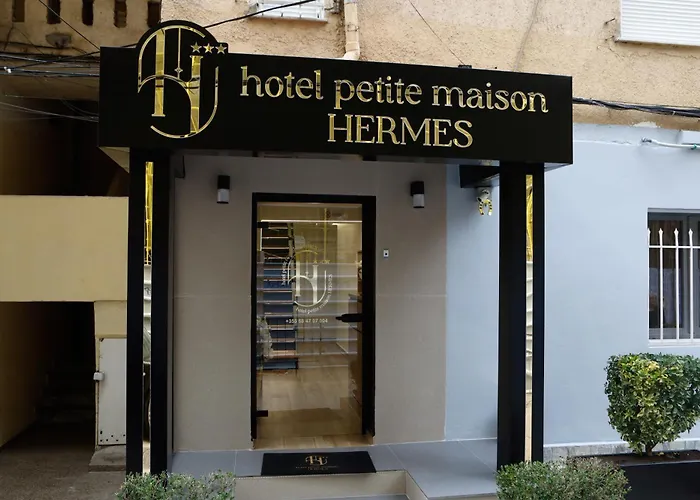 Petite Maison Hermes Center